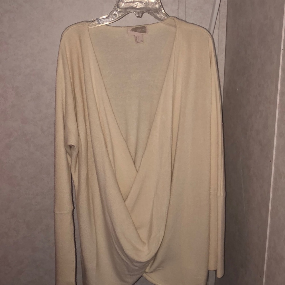 Very soft, low cut top